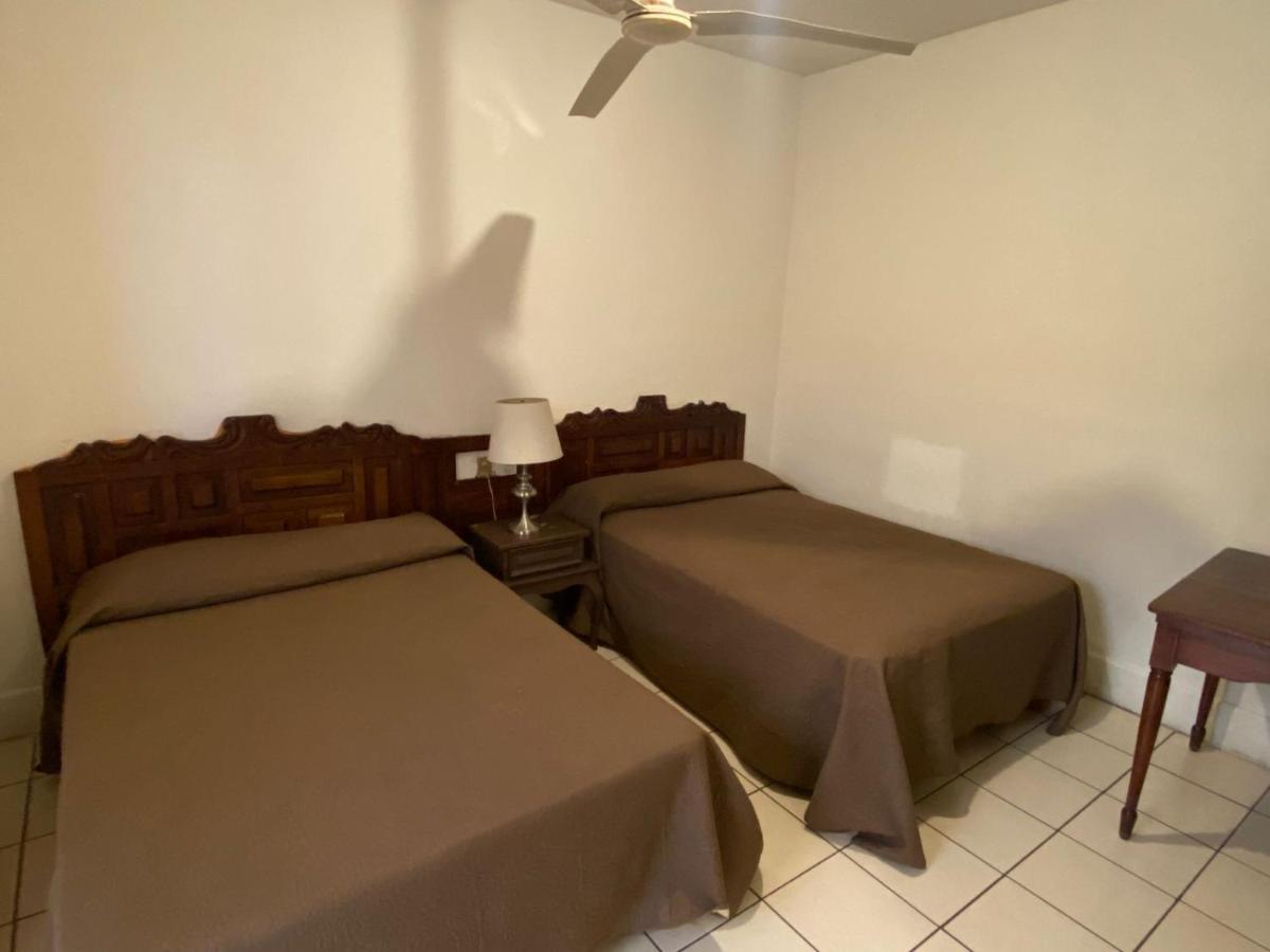 Hotel Maya Ixtlan Ixtlan del Rio Екстериор снимка